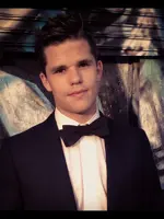 Charlie Carver