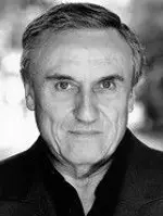 Ian East