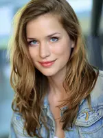 Elizabeth Lail