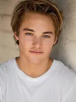 Mitchell Hoog
