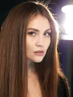 Елена Оларь