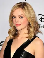 Dreama Walker