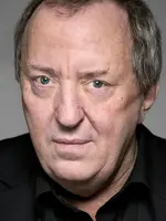 Vadim Glowna