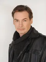 Алексей Леонидов