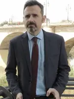 César Alcides