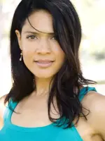 Monique Gabriela Curnen