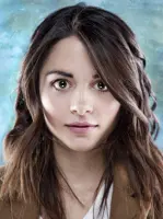 Stephanie Leonidas