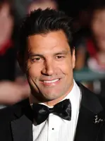 Manu Bennett