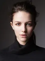 Ella Hunt