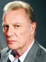 Paul Darrow