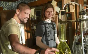 Макгайвер (2016)