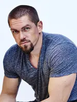 Steve Howey
