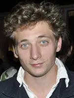 Jeremy Allen White