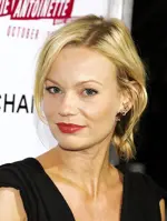 Samantha Mathis