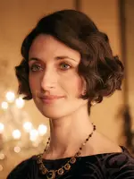 Lizzie Stark
