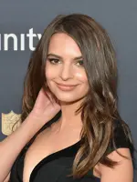 Emily Ratajkowski