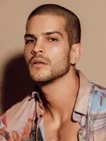Bernardo Flores