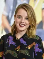 Jella Haase