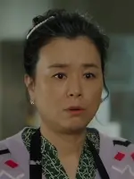 Hong Young Hee
