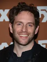 Glenn Howerton