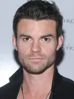 Daniel J Gillies