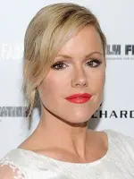Kathleen Robertson
