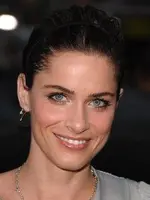 Amanda Peet