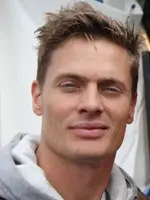 Bas