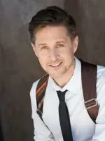 Yuri Lowenthal