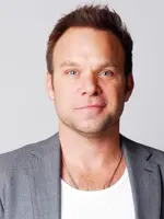 Norbert Leo Butz