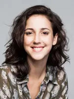 Camila Márdila