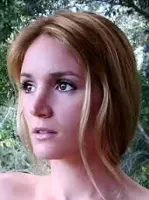Lindsay Hanzl