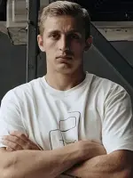 Саша Стоун