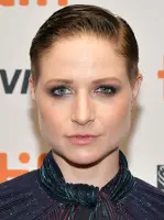 Niamh Algar