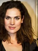 Anna Drijver