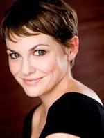 Larisa Oleynik