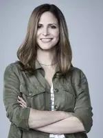 Andrea Warren