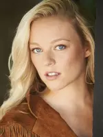 Kelly Van der Burg