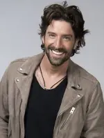 Emiliano León